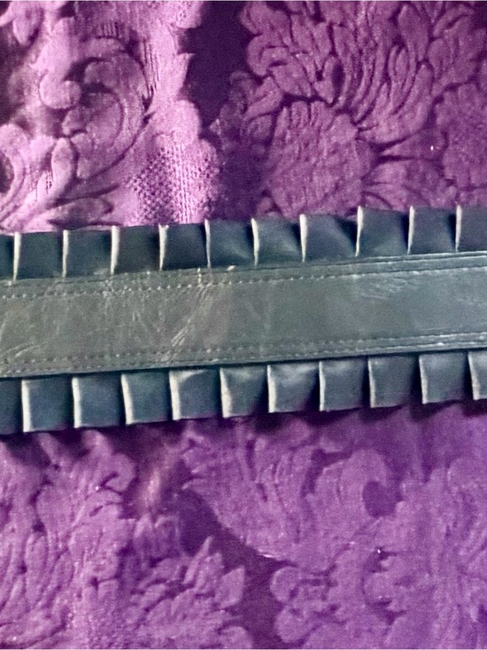 Steve Madden Accessories - Steve Madden Black Ruffled Accordion Wide Belt M/L